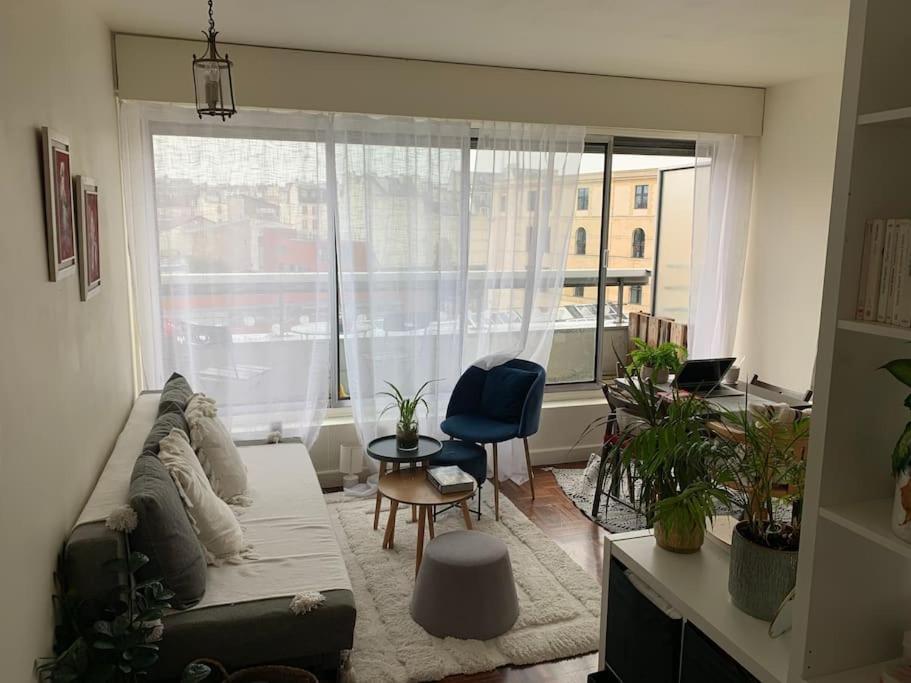 Apartment Lumineux Balcon Paris